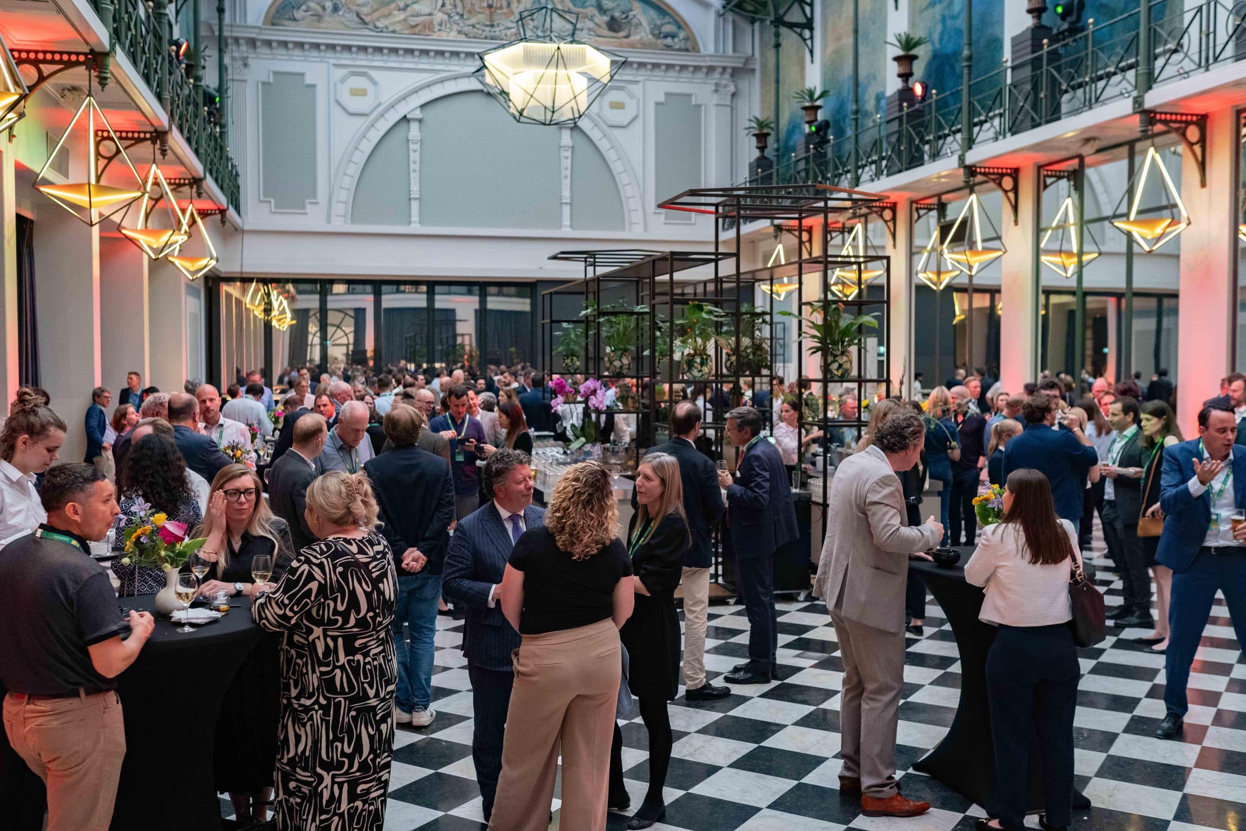 Copy of TW DAY 2 Closing and montage-images-101