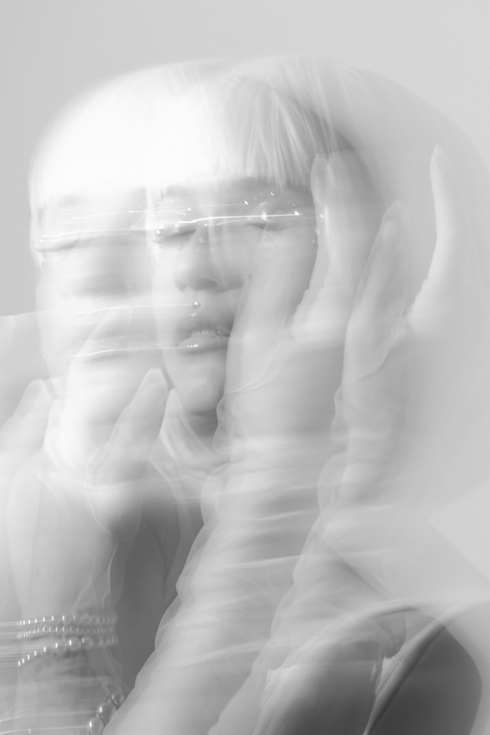 roma-kaiuk-8PxkZXDAVMQ-unsplash Shaking Head Motion